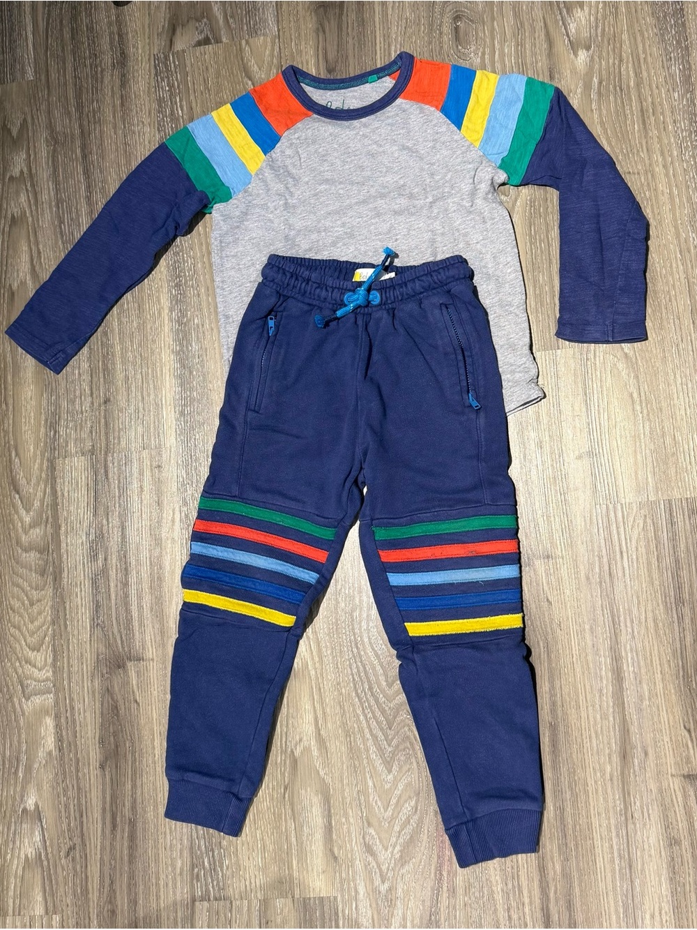 Size 4/5 Boys Mini Boden Cotton Set (pants size 4, shirt size 5-6)